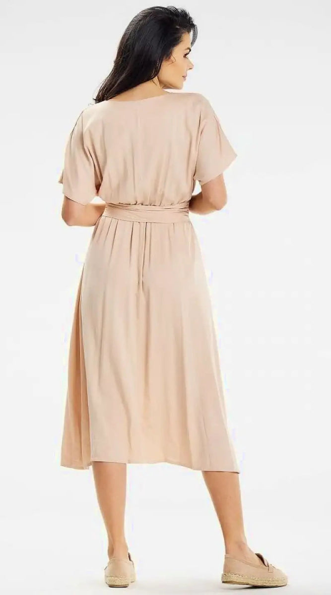 Robe beige midi fluide manche courte - Madame Robe