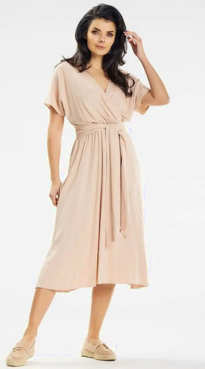 Robe beige midi fluide manche courte - Madame Robe