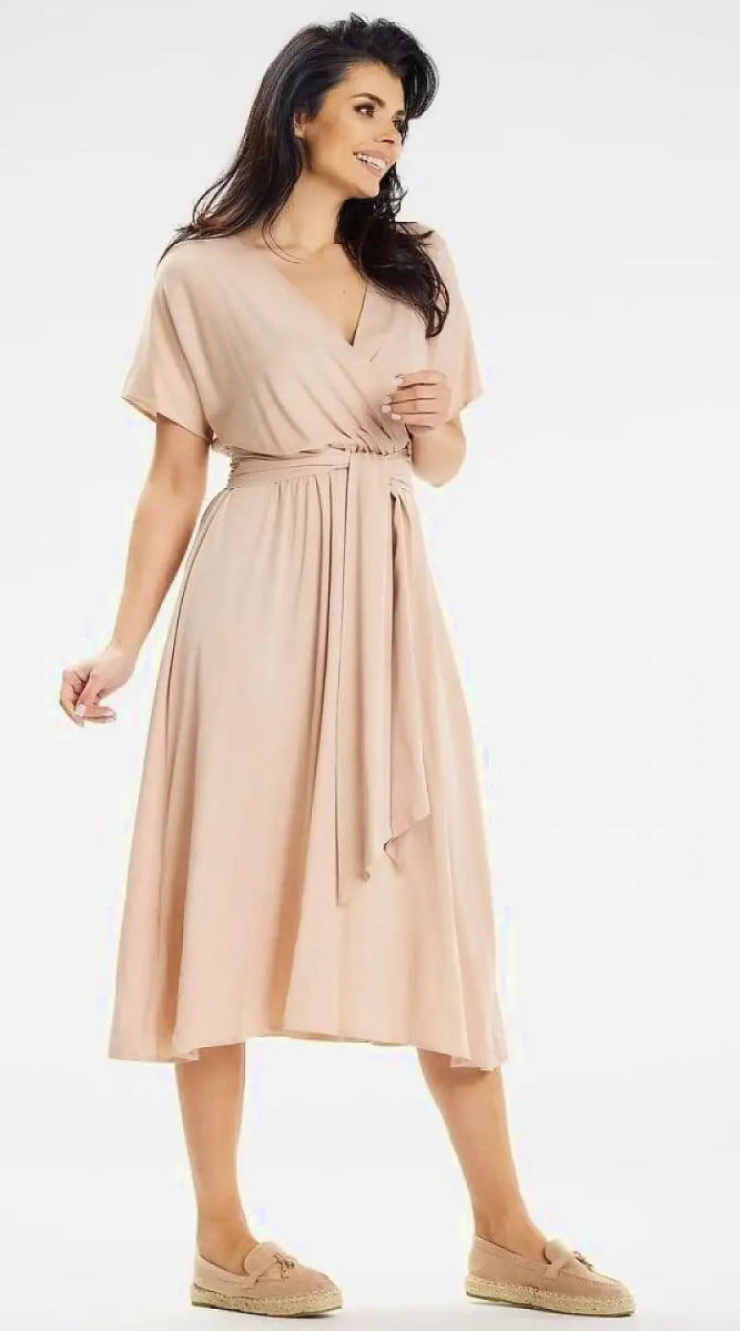 Robe beige midi fluide manche courte - Madame Robe