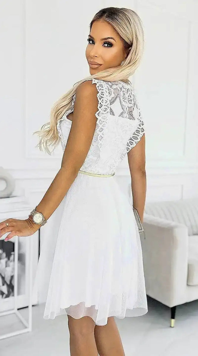 Robe blanche jupe en tulle haut en dentelle - Madame Robe