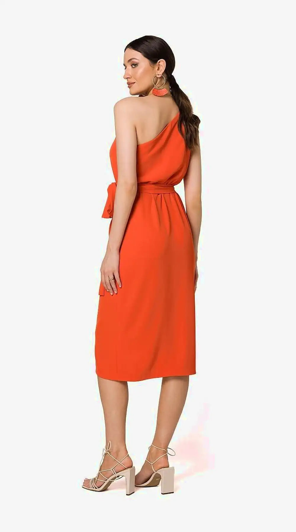 Robe cocktail orange midi élégante