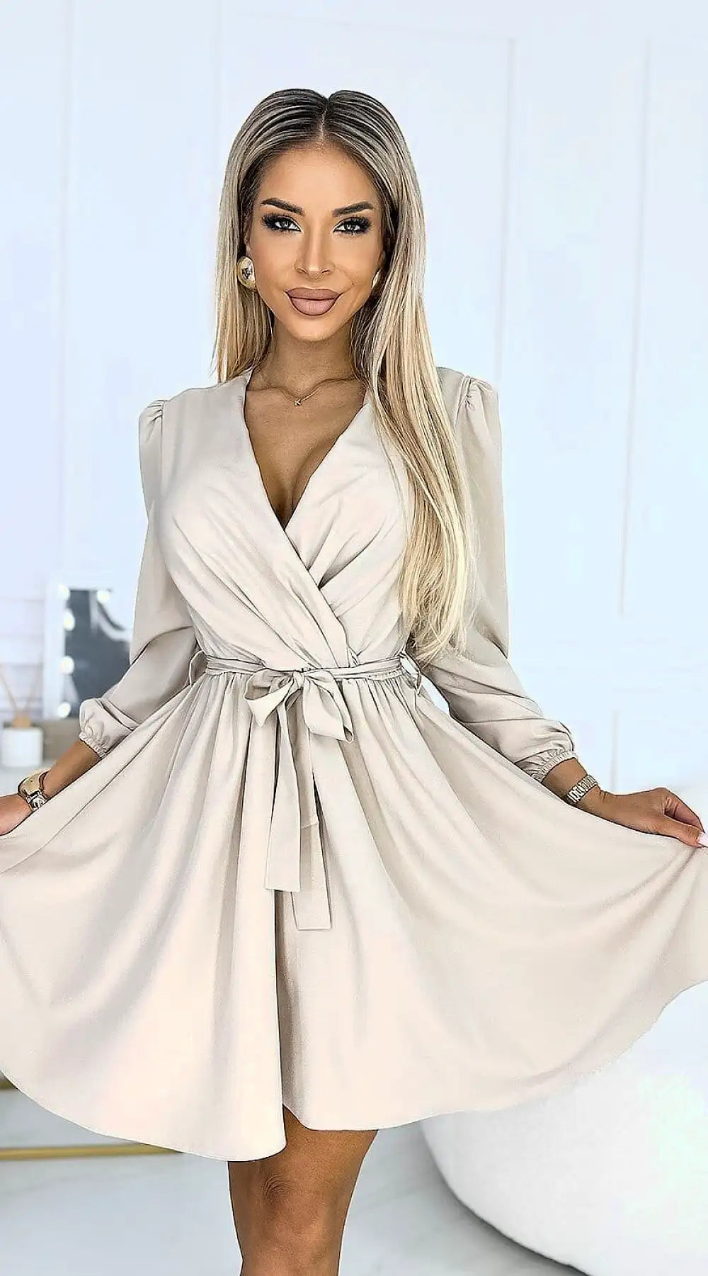 Robe de cocktail beige