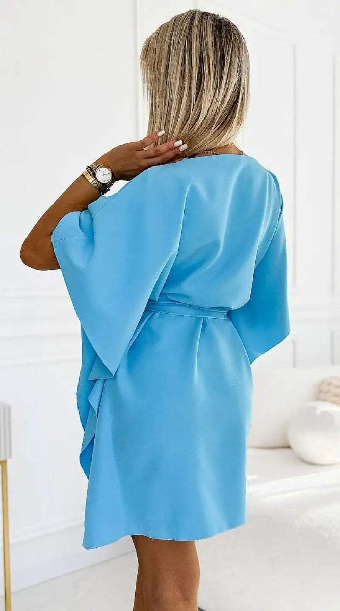 Robe de cocktail bleue chic courte manches longues - Madame Robe