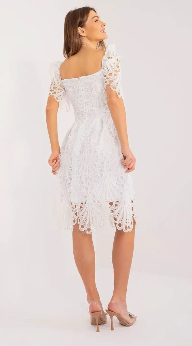 Robe tendre en dentelle blanche - Madame Robe