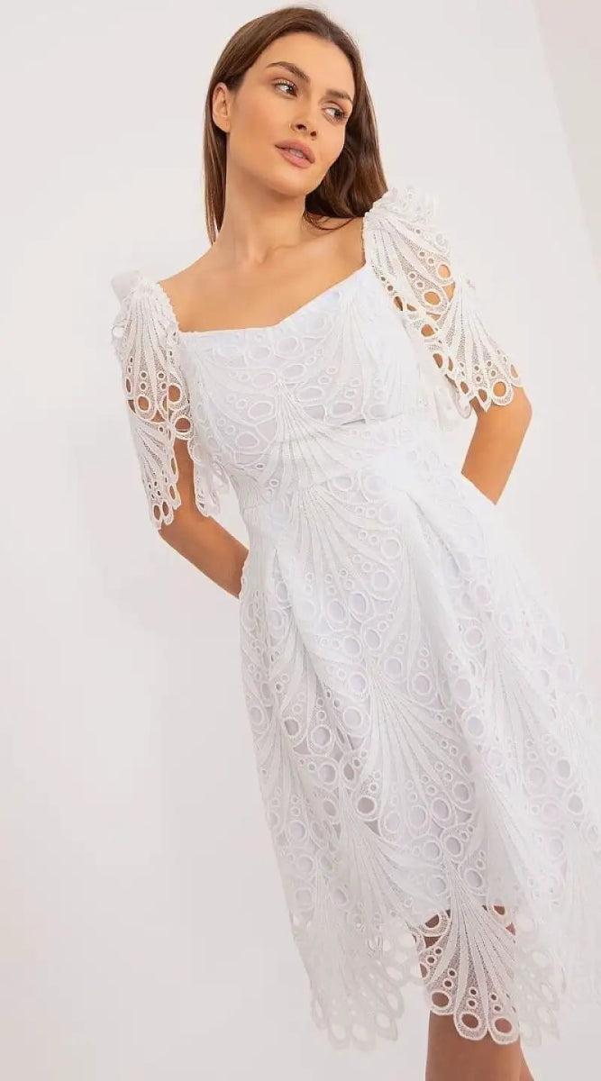 Robe tendre en dentelle blanche - Madame Robe